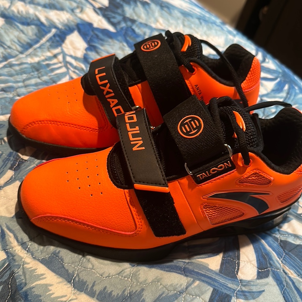 Anta weightlifting shoes (Lus)